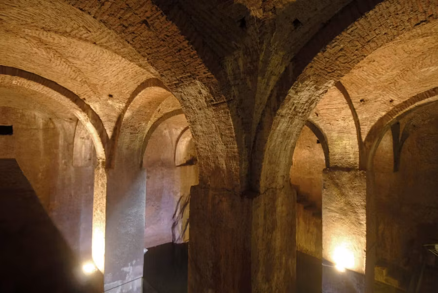 Aljibe del Palacio de las Veletas