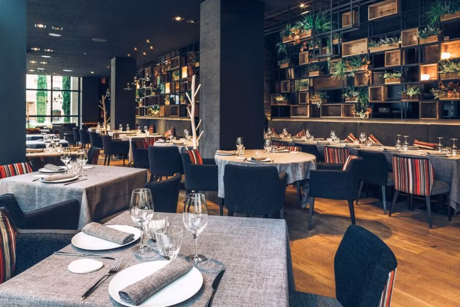 interior del restaurante lakasa