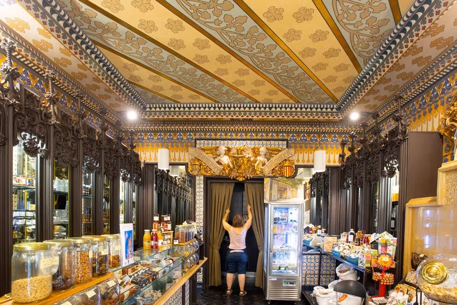 Tienda modernista la confianza mataro