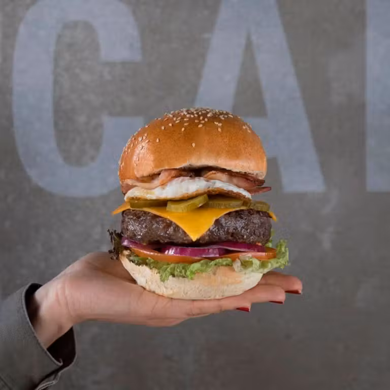 Completa hamburguesa de Hamburguesa Nostra.