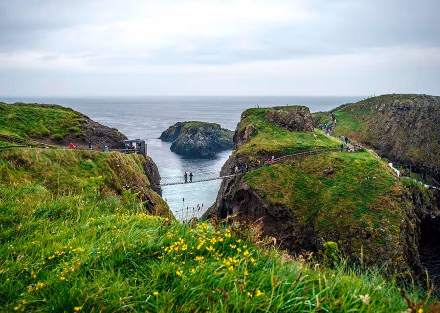Puente colgante en Irlanda del Norte