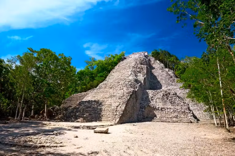 Pirámide de Nohoch Mul en Cobá.