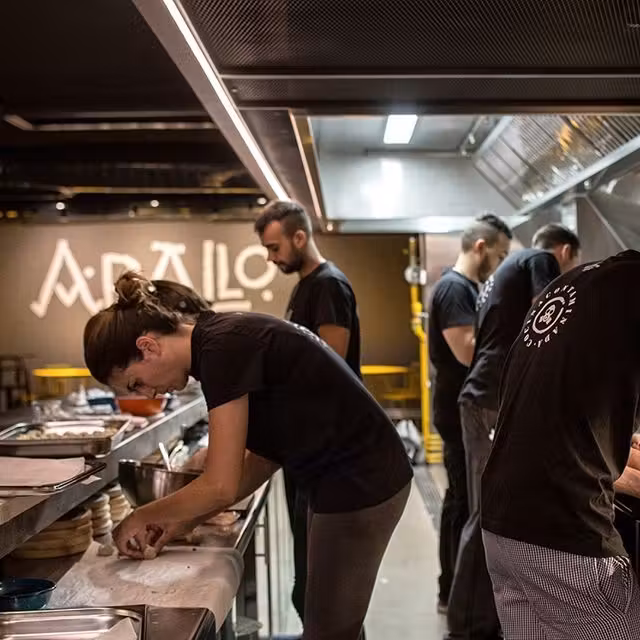 Cenar con amigas en Arallo Taberna (Madrid)