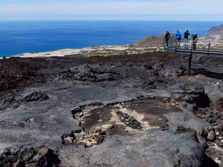 Mirador del tubo volcánico Cueva de las Palomas