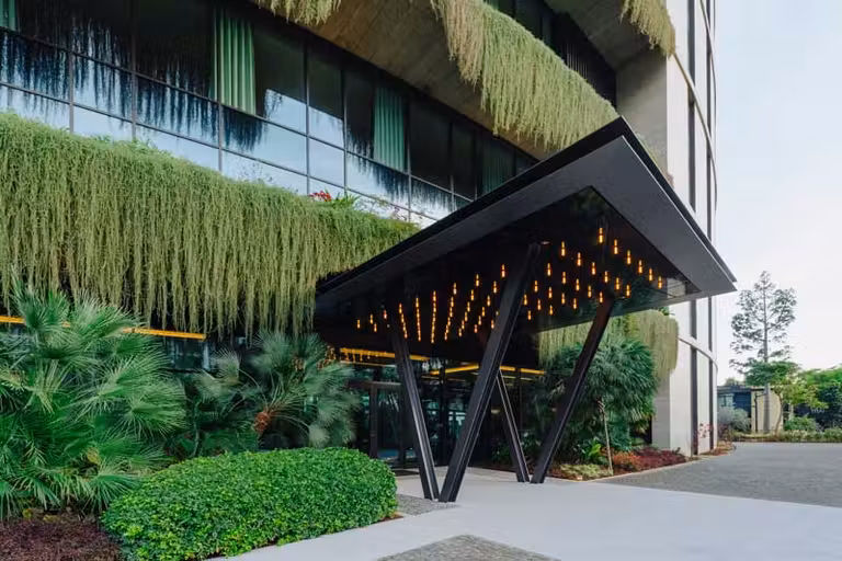 Entrada del hotel boutique The Reserve.