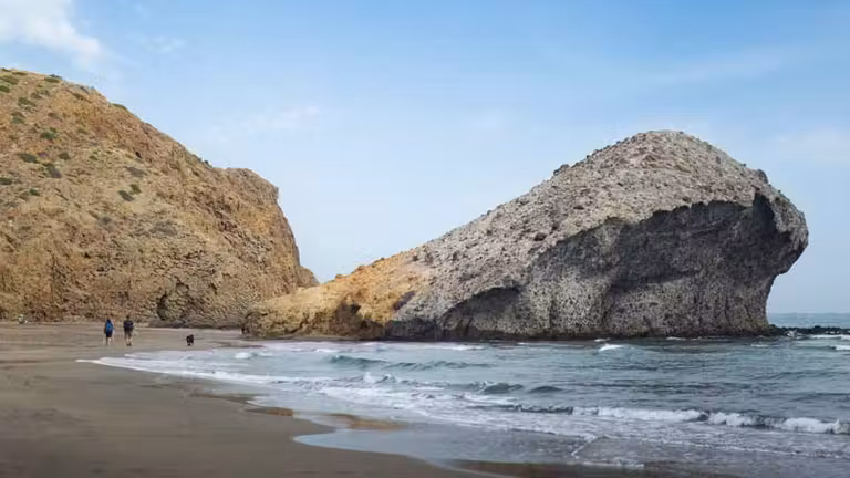 Playa de Mónsul, en el Parque Natural Cabo de Gata-Níjar
