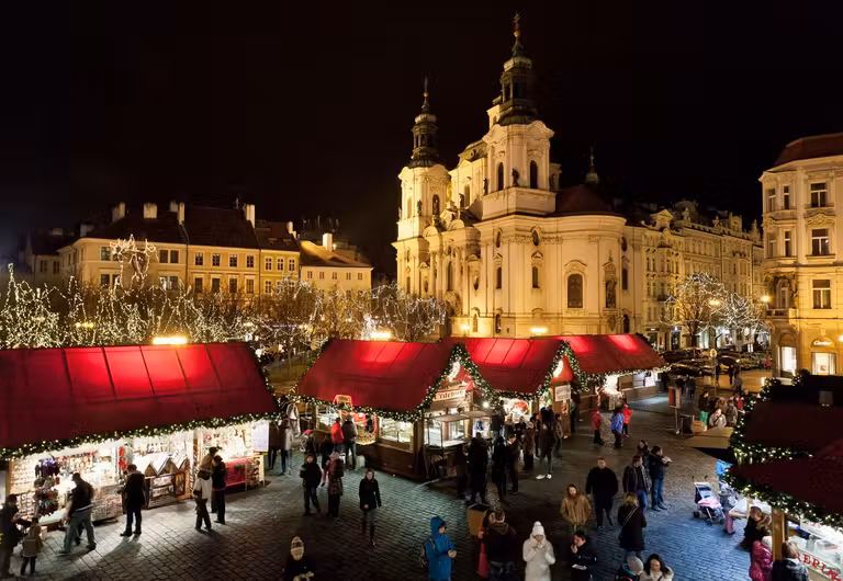 Mercado Navidad en Praga República Checa
