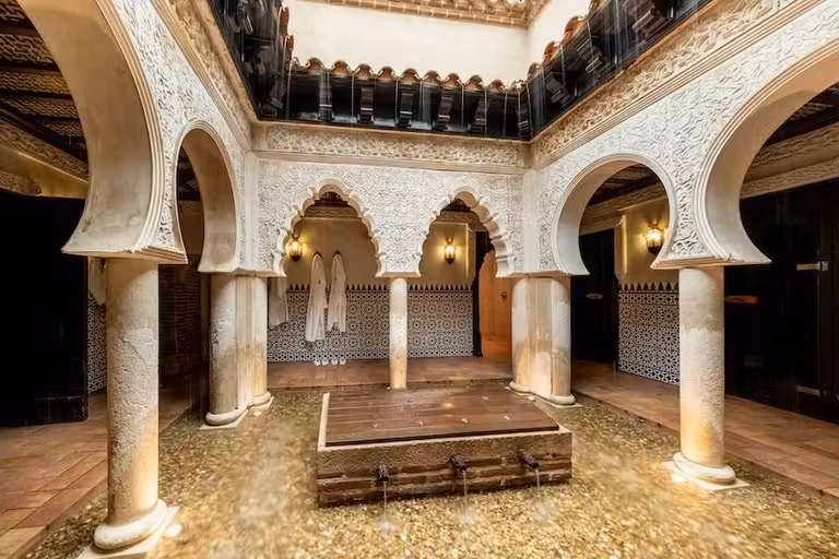 Patio Mudéjar inspirado en el patio del Monasterio de Santa Clara de Tordesillas.