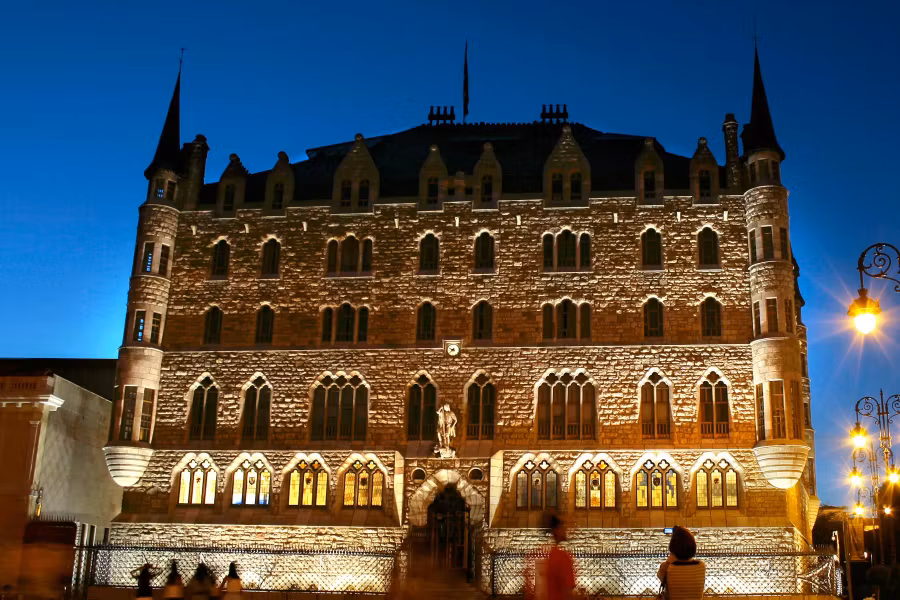 Casa Botines (León).