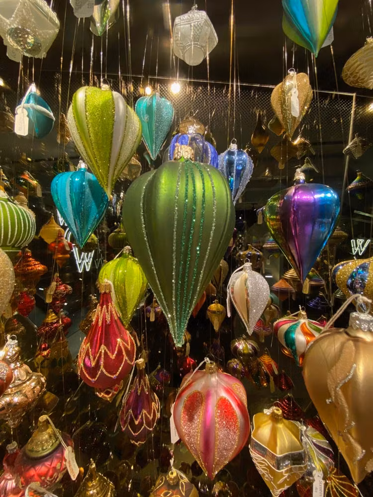 Bolas navideñas del Museo del Cristal y la Bisutería.