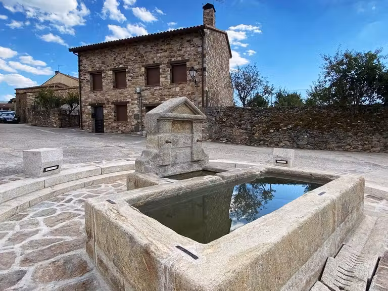 abrevadero de pradena del rincon