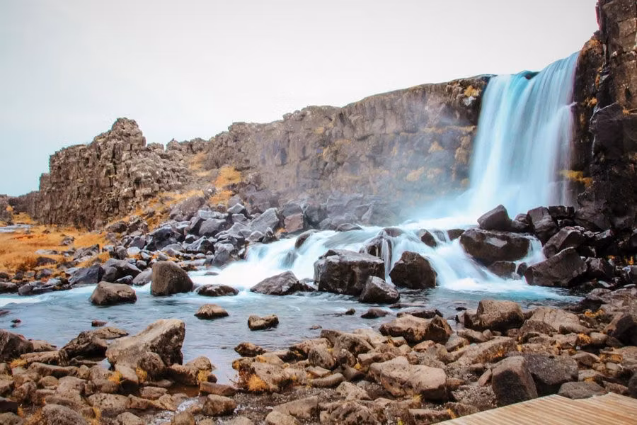 Cascada de Öxarárfoss en el Círculo Dorado de Islandia