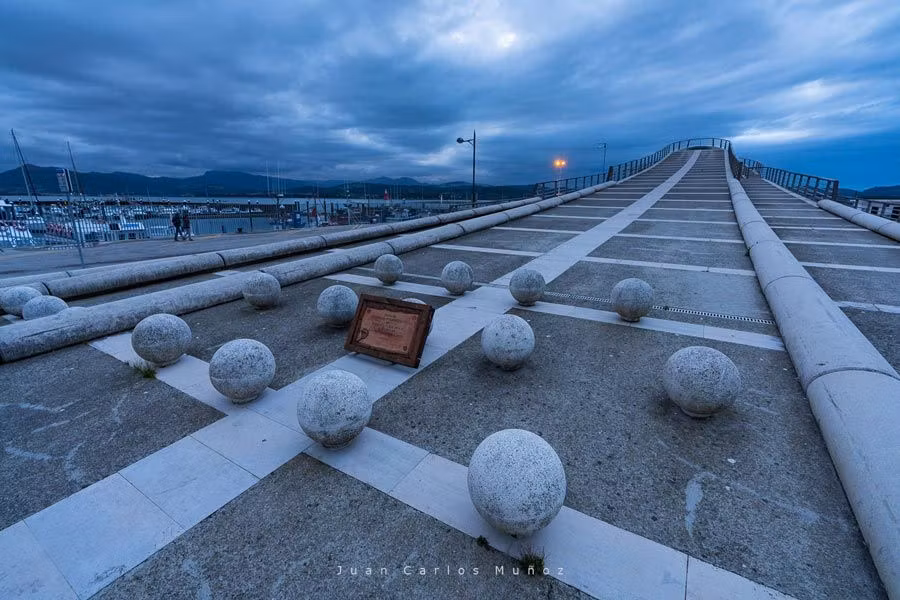 Mirador en el puerto de Santoña.