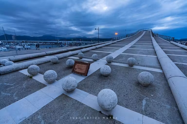 Mirador en el puerto de Santoña.