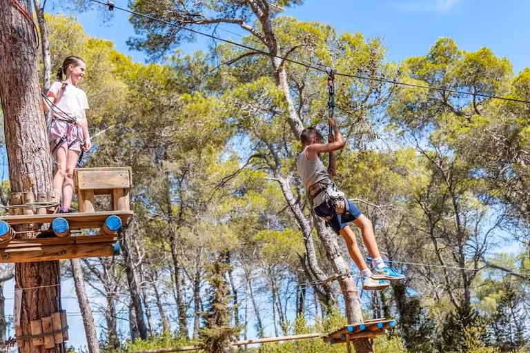 Parque de aventuras Acrobosc.
