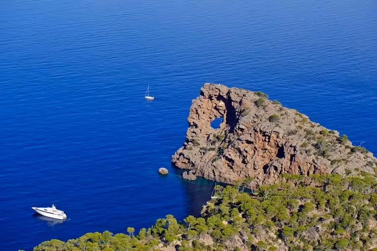 Sa Foradada, que ver en mallorca, que ver en deia