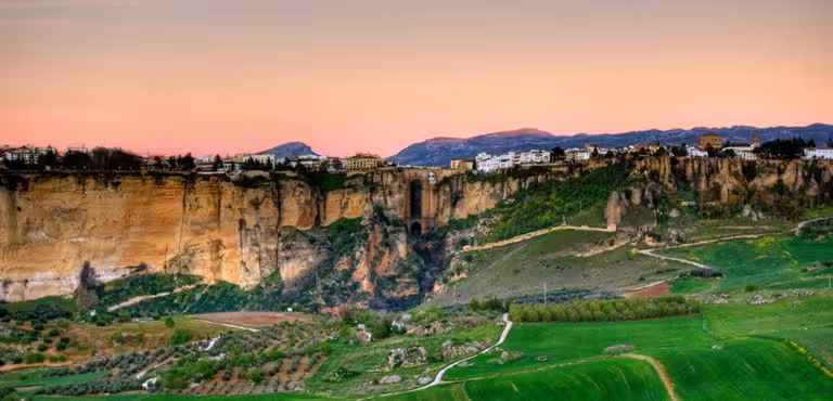 Ronda desde la campiña