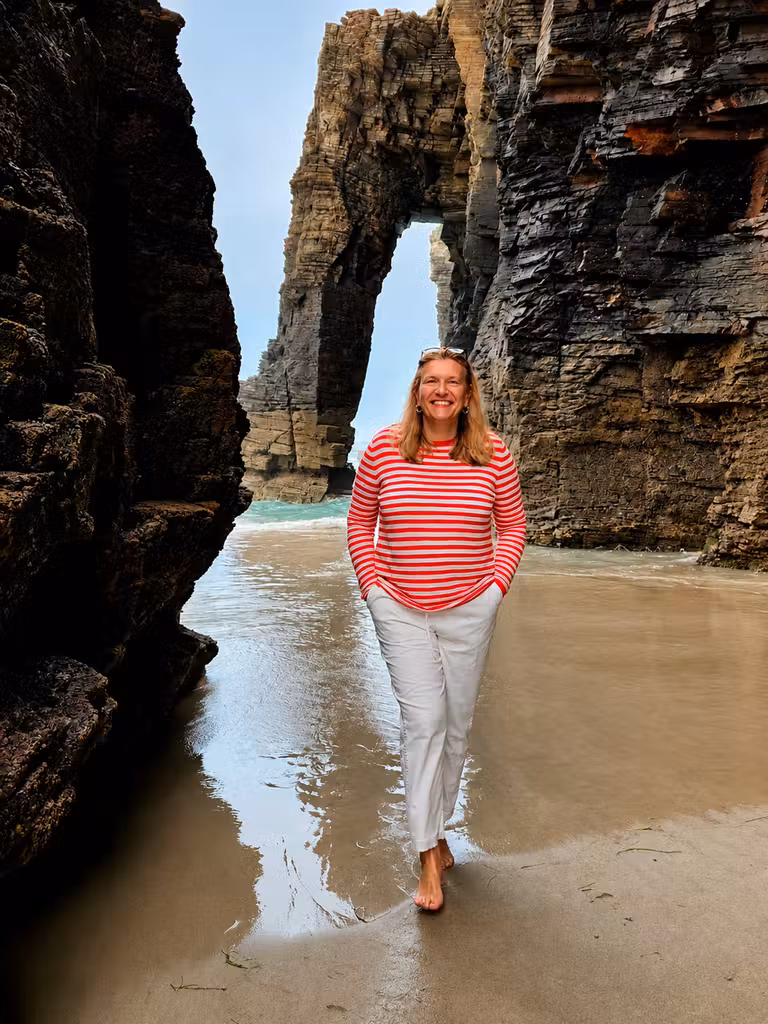 La playa de las Catedrales ha sido uno de los últimos lugares a los que ha viajado María.