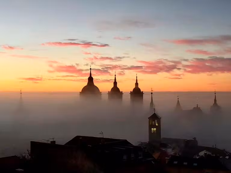 San Lorenzo de El Escorial, razones escabrosas y sorprendentes por las que visitar su monasterio