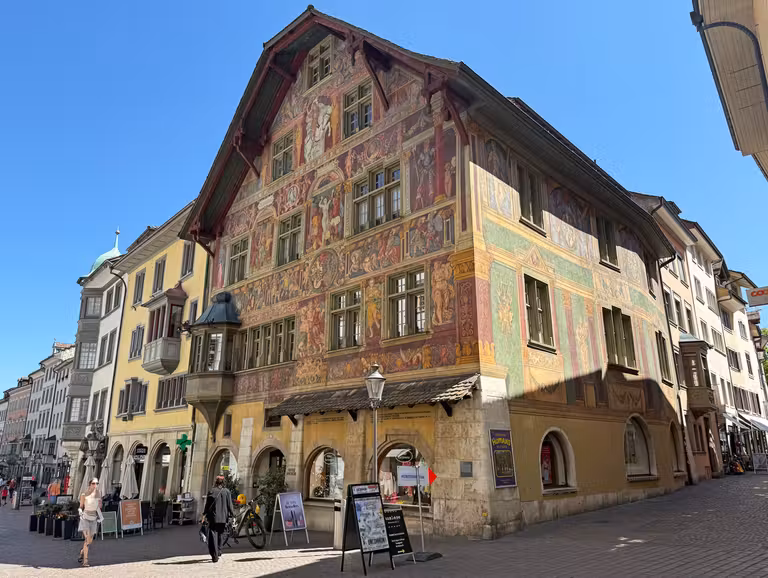 Haus zum Ritter, uno de los edificios más icónicos de Schaffhausen. © Susana García
