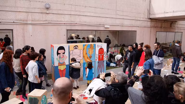 Ilustración de totems, una actividad para hacer con niños.