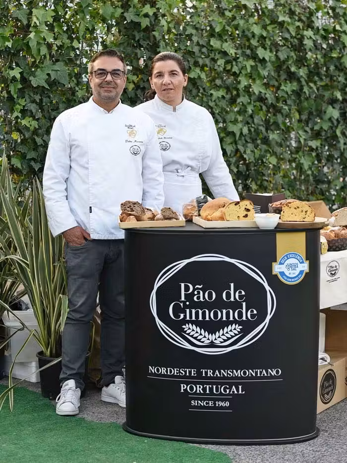 Elisabete Ferreira con su marido.