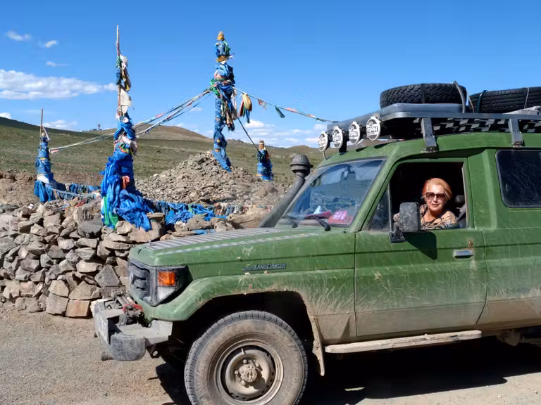 Viaje a Mongolia en un vehículo todoterreno (2013).