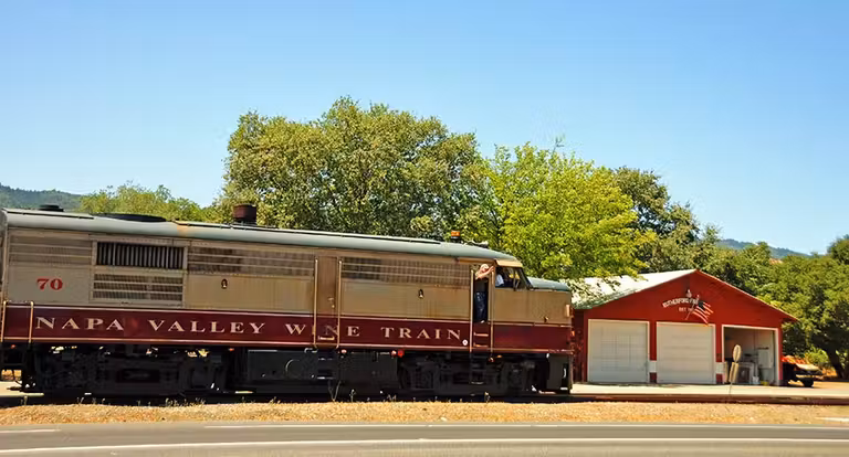 El Tren del vino es una forma segura de visitar las bodegas en Napa Valley.
