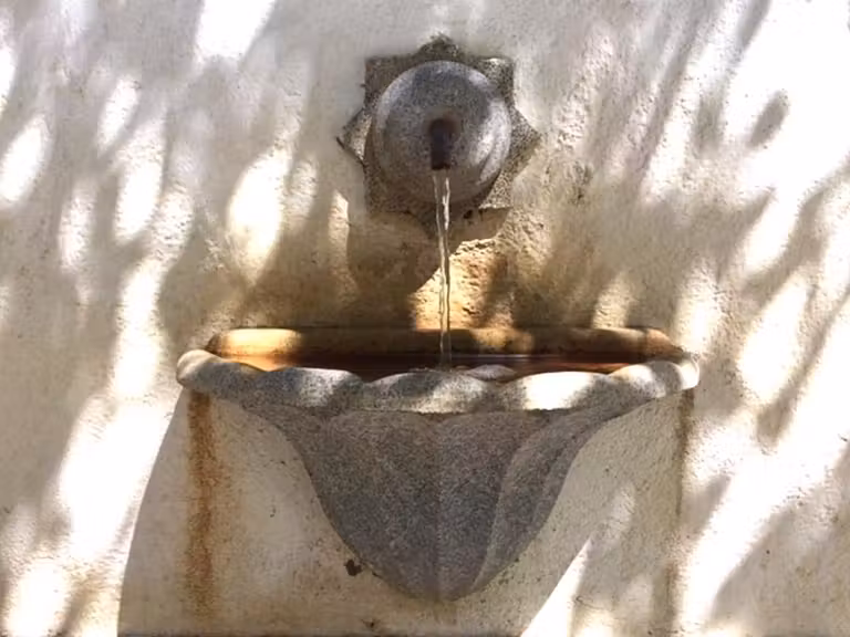 Detalle del conjunto de la Fuente neobarroca.