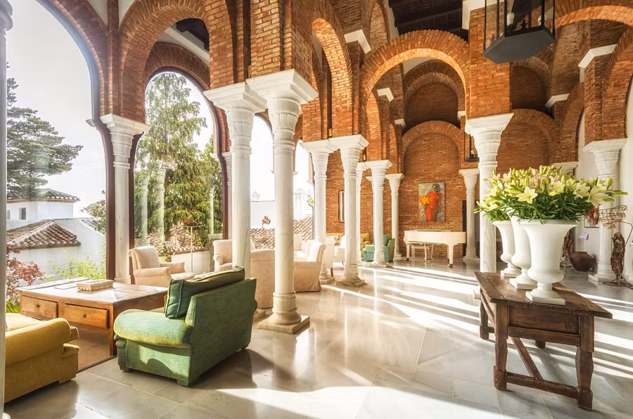 hall hotel La Bobadilla