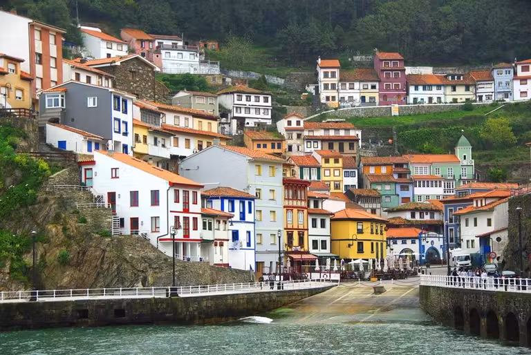 cudillero pueblo mas bonito en asturias