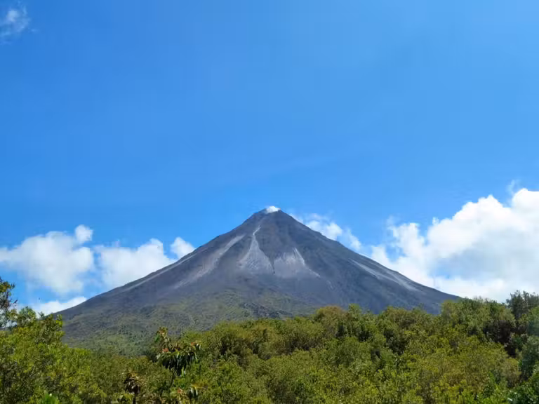 Volcán Arenal Costa Rica en familia