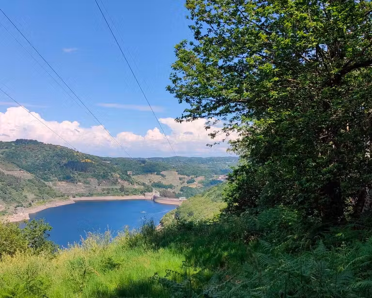 vista en globo ribeira sacra