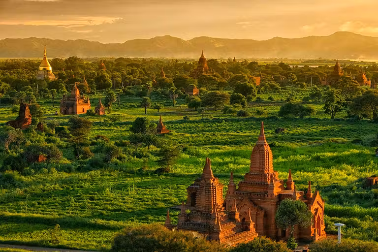 Pagodas de Bagan.