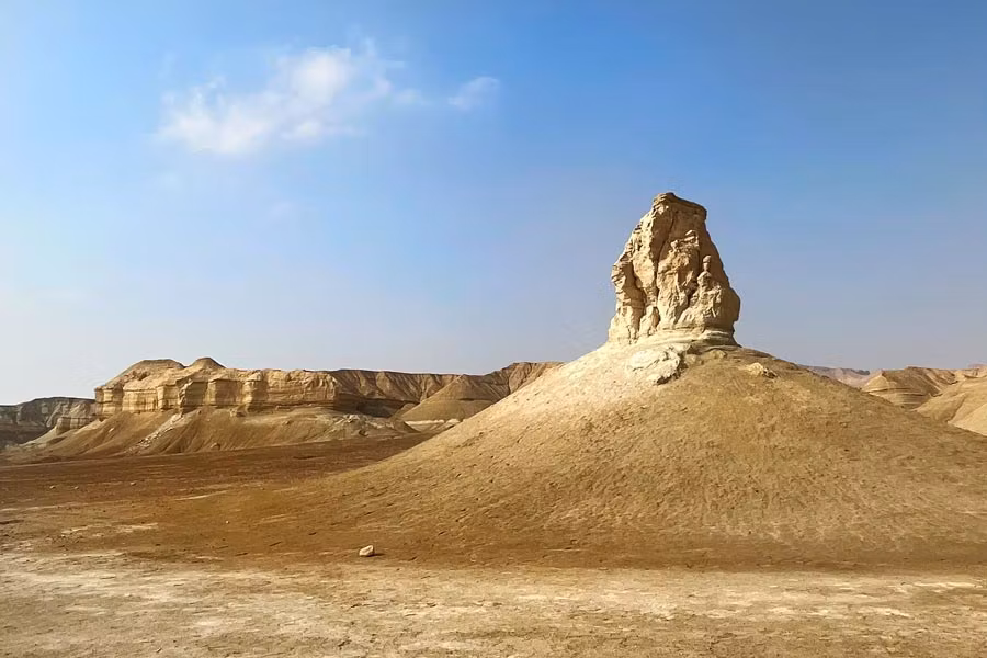 Montañas del desierto de Judea con formas curiosas.