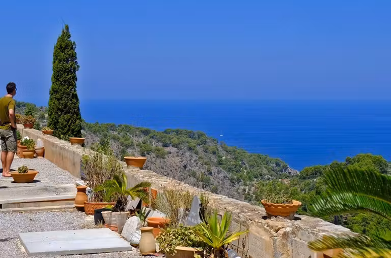vistas de deia, cementerio de deia, que ver en mallorca