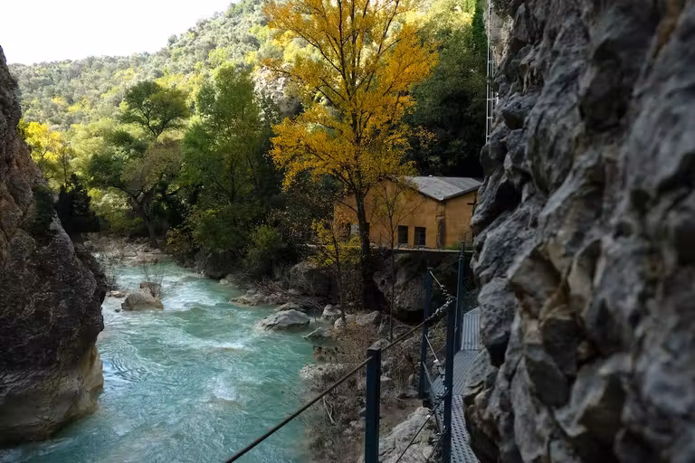 Ruta de las Pasarelas, en Alquézar.