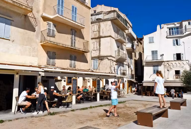 terrazas en la Plaza Manicella