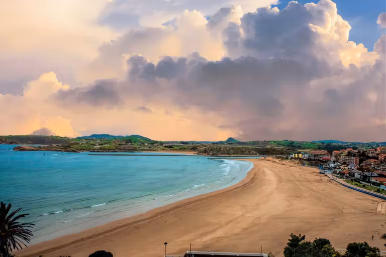 Playa de Suances (Cantabria).