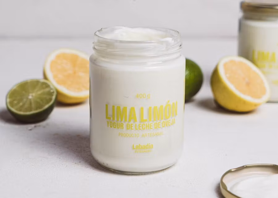 Yogur artesano de limón de Labadía de Petramora.