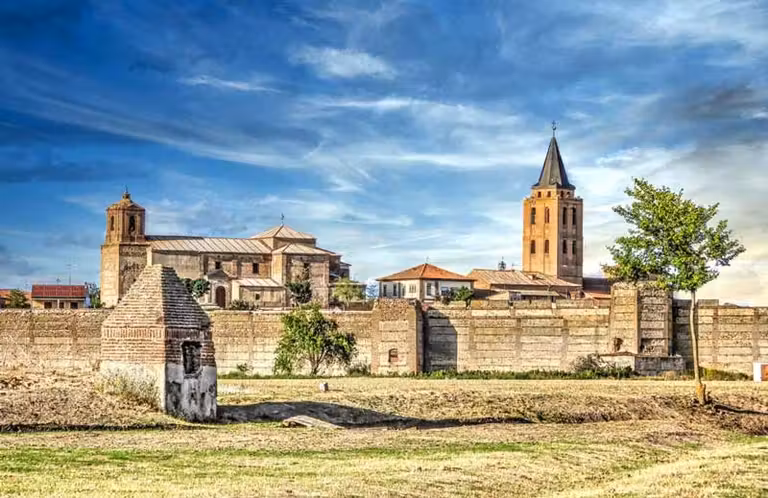 Madrigal de las Altas Torres.