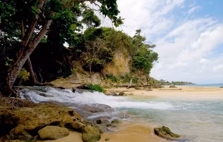 Playa Laughing Water, en Jamaica