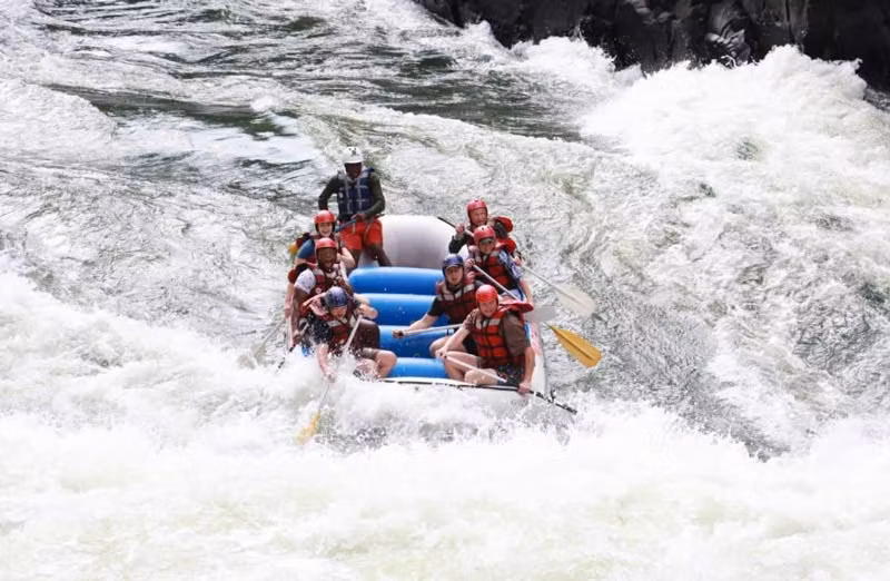 Rafting en el río Zambezi.