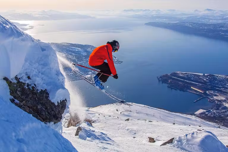 esquiar en Narvikfjellet, mejores estaciones esqui del mundo, viajes de esqui para mujeres