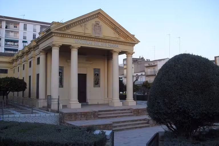Escuelas del Ave María, en Don Benito.