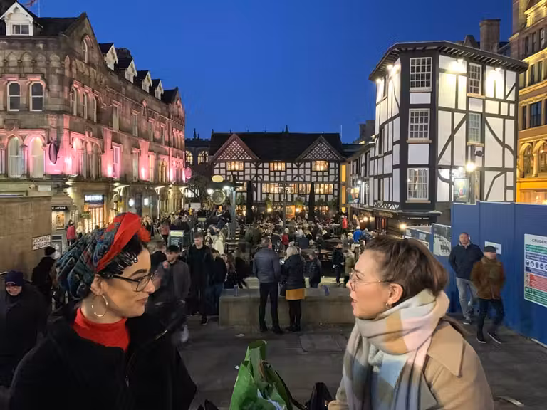 mujeres en Mánchester