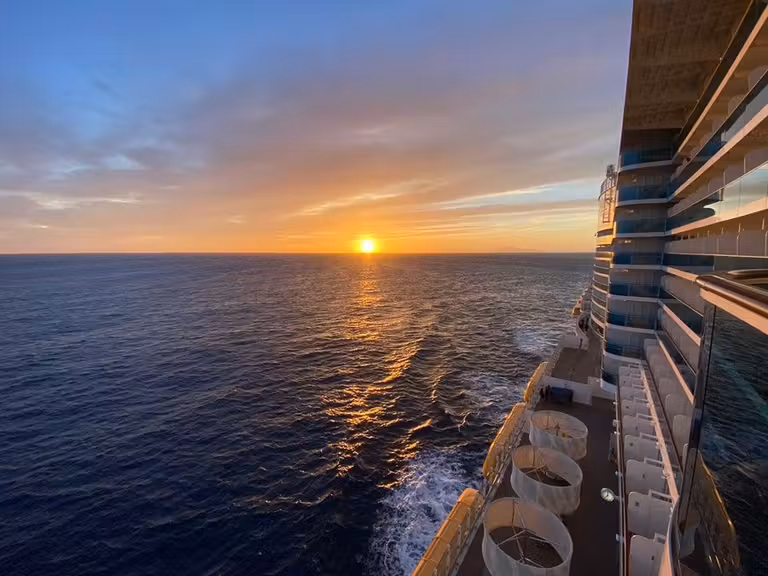 atardecer costa smeralda costa cruceros