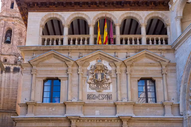 Casa Consitorial en la plaza de España de Alcañiz.