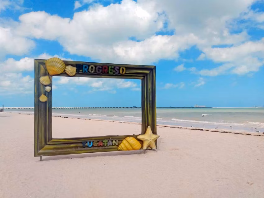Playa de la ciudad de Progreso en Yucatán, México