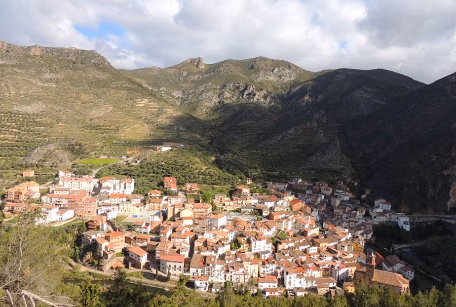 viajes la rioja, la rioja baja, vista de arnedillo